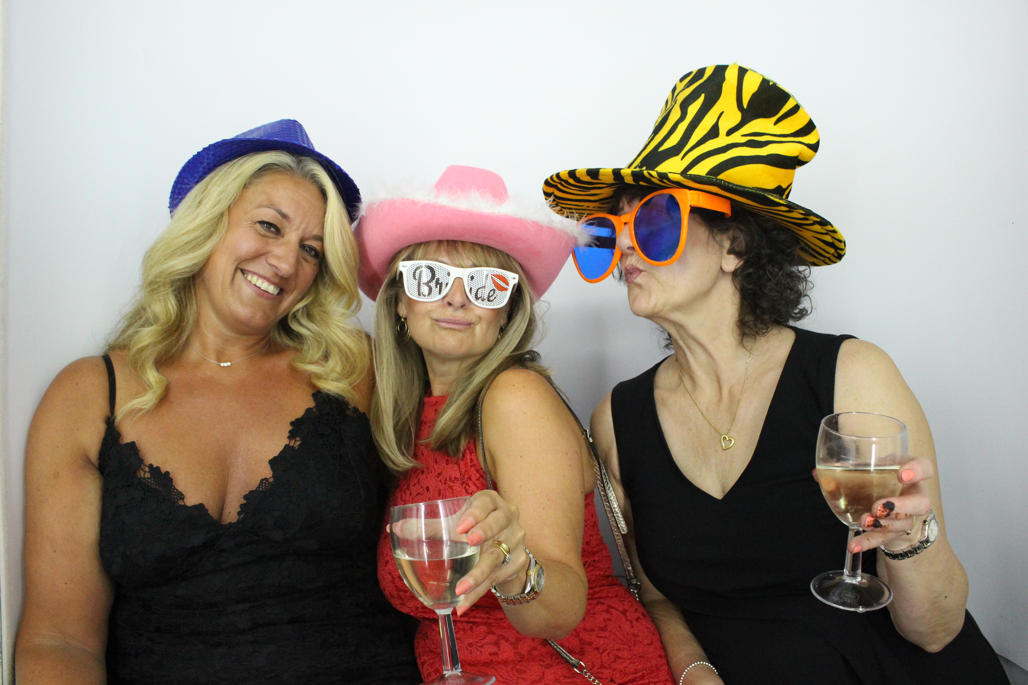 Gary & Debbies Wedding | View more photos from the event at gallery.myphotoboothexperience.co.uk/u/MyPhotoBoothExperienceLtd/Gary-Debbies-Wedding